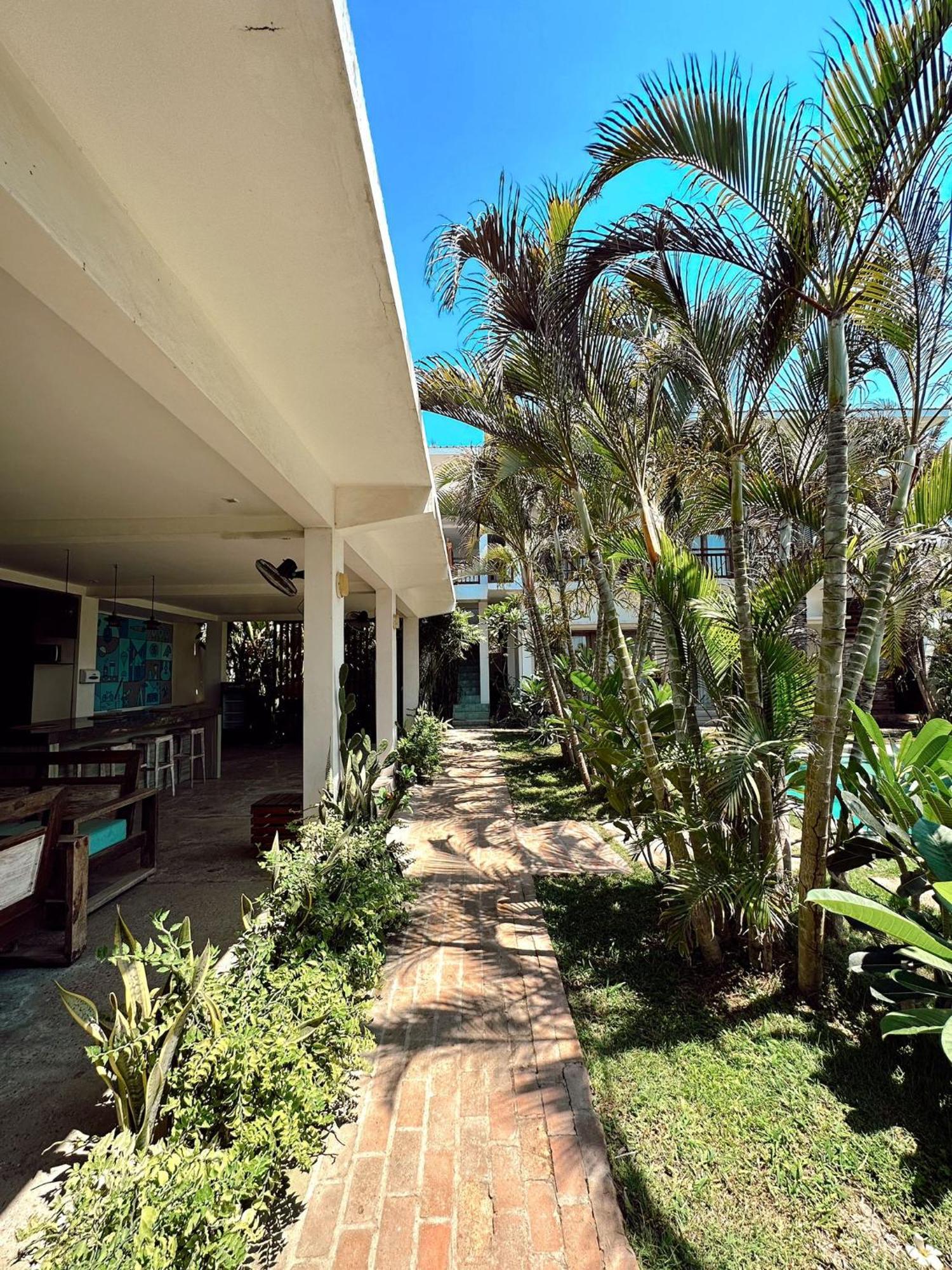 Hi5 Kuta Hotel Kuta  Exterior foto