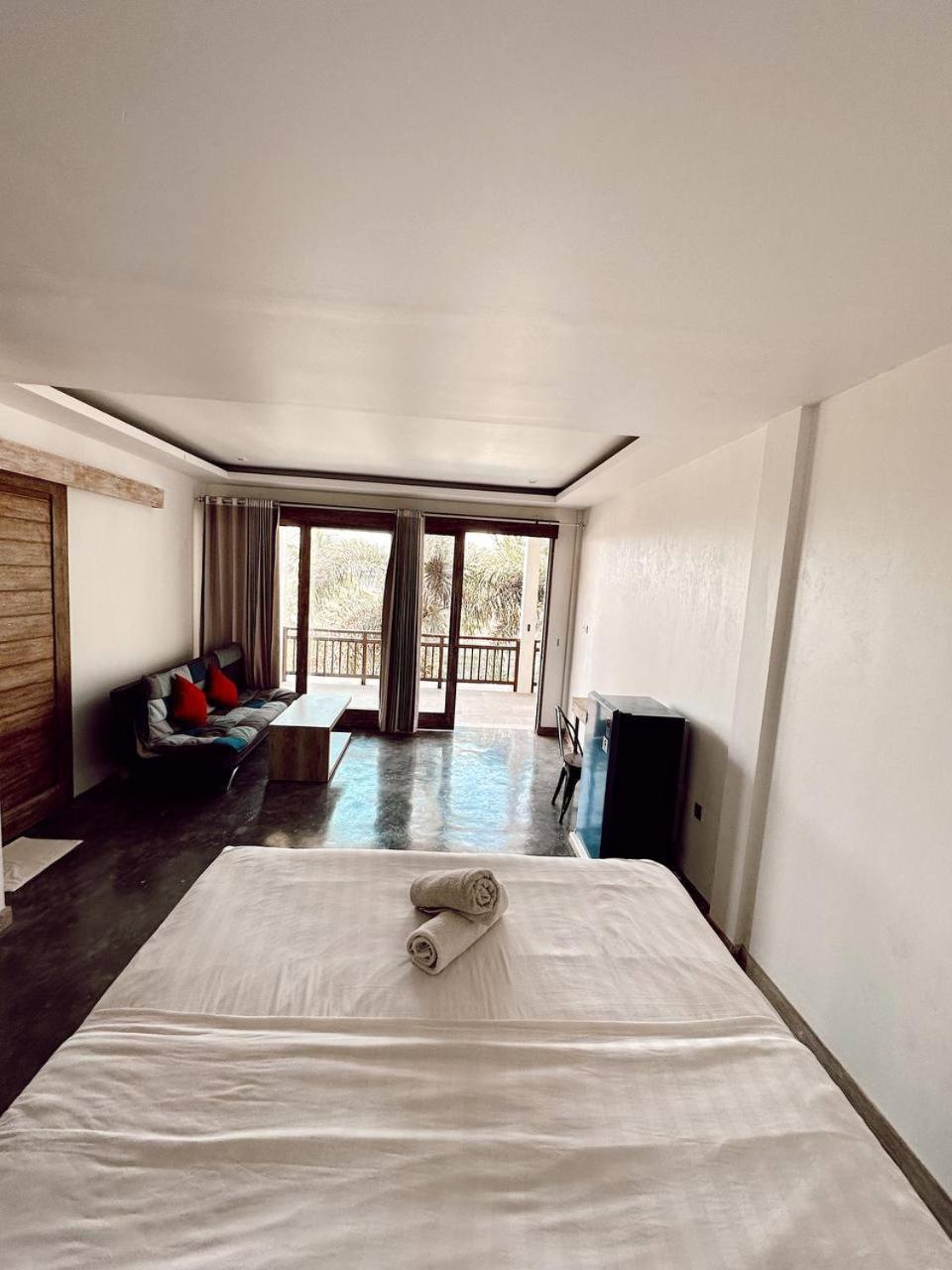 Hi5 Kuta Hotel Kuta  Quarto foto