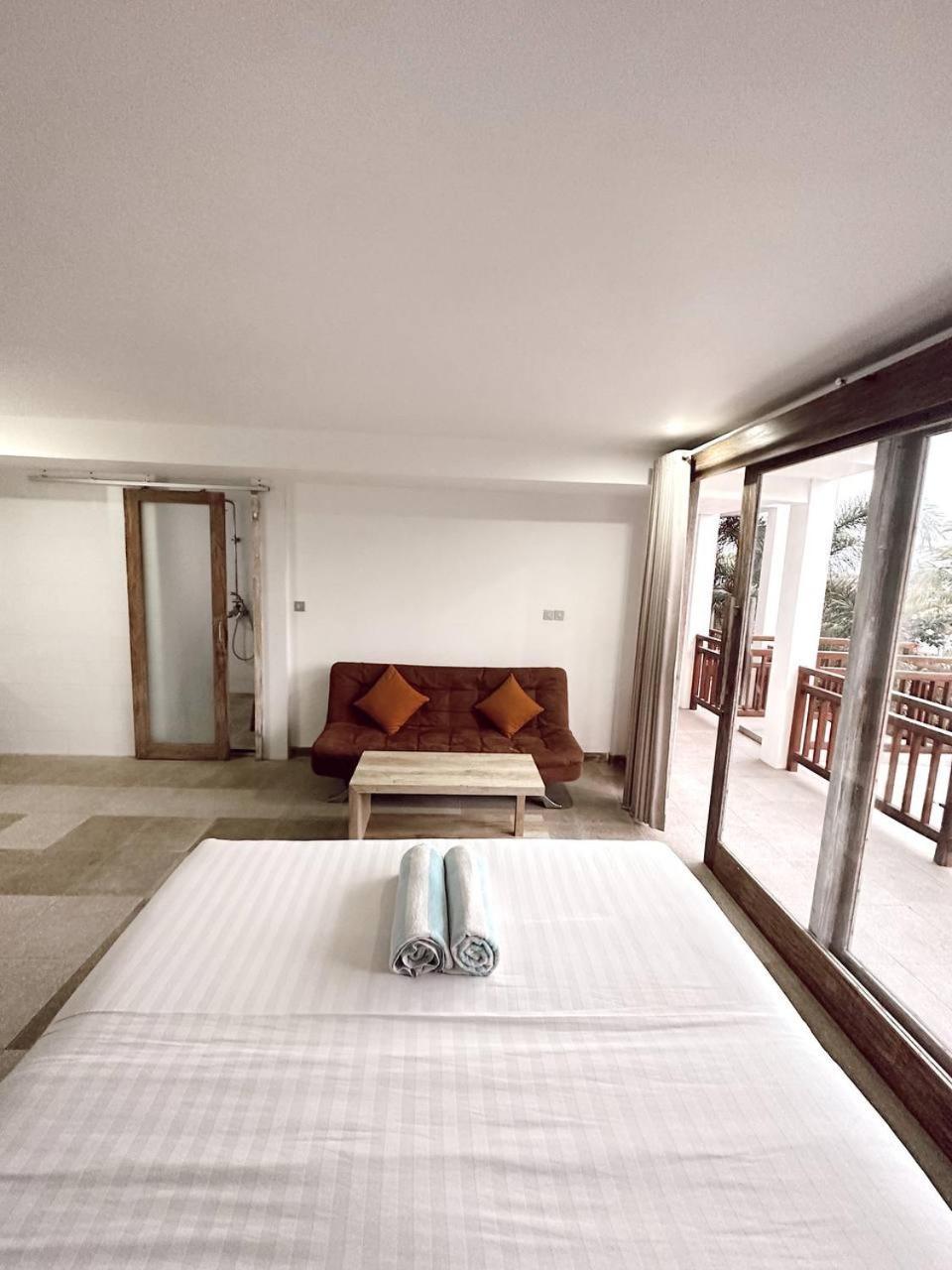 Hi5 Kuta Hotel Kuta  Quarto foto